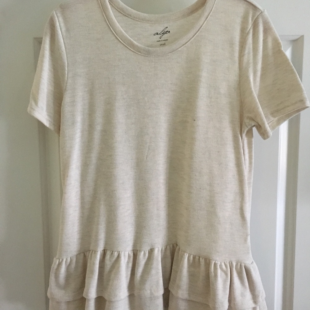 Francesca’s Off White Peplum Top Size Small NWOT